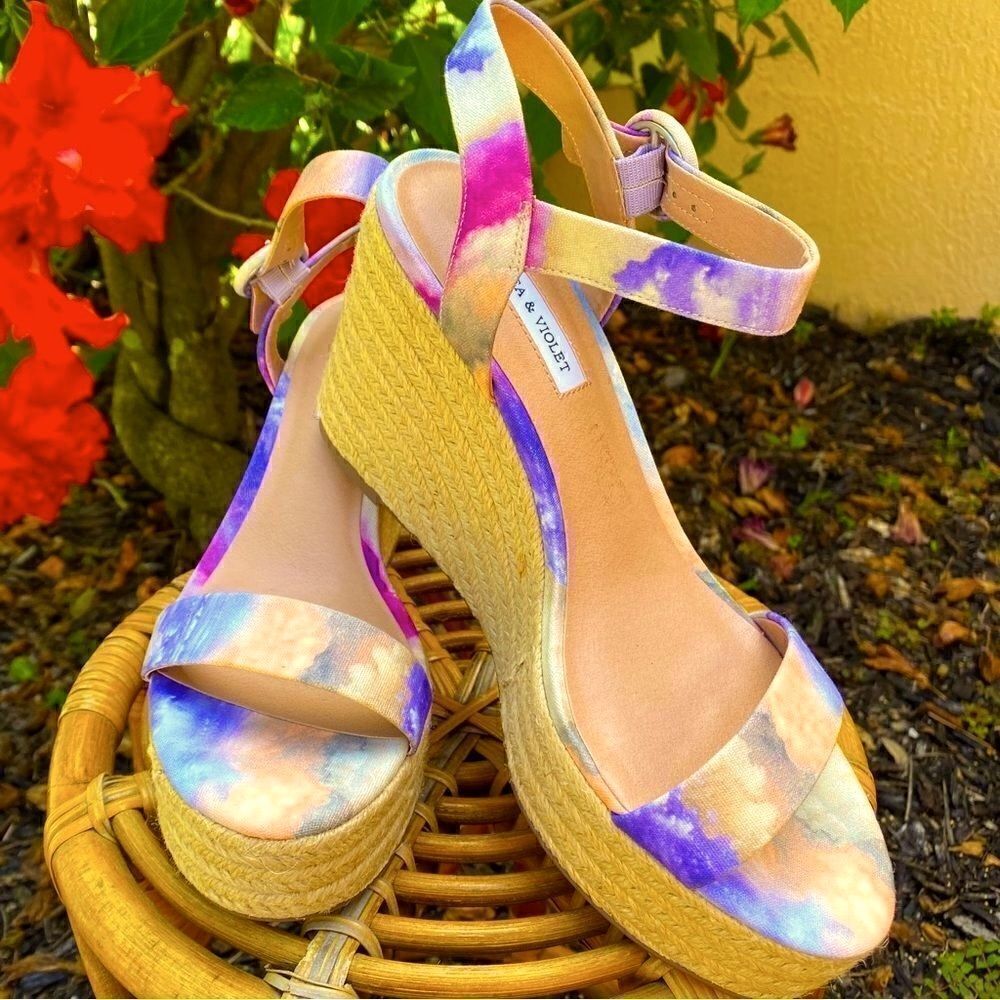 NEW CHELSEA & VIOLET CV-HENNA OPEN TOE ANKLE STRAP TIE-DYE WEDGES 9.5